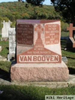 Peter Van Booven