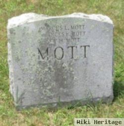 Roy H Mott