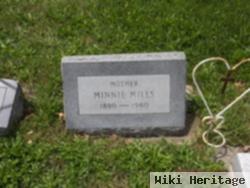 Minnie Mills