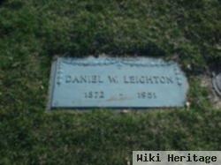 Daniel W Leighton