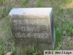 Sarah E Davis