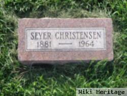 Seyer Christensen