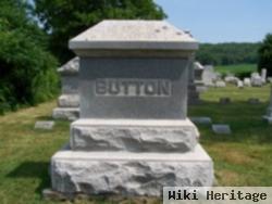 Hiram Button