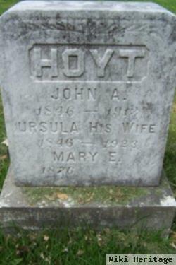 Mary E Hoyt Strauf