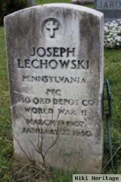 Pfc Joseph Lechowski