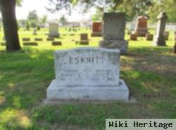 Lenice C Eskritt