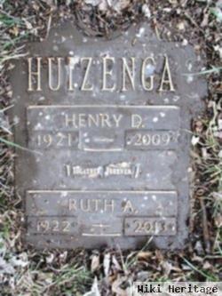 Henry D Huizenga