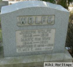 Elmer E Wolfe