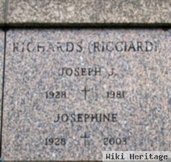 Joseph J Ricciardi Richards