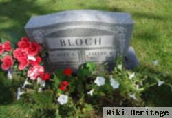 Evelyn R Dhuey Bloch