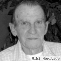 Donald Kenneth "don" Hiatt