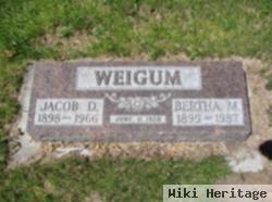 Jacob D Weigum