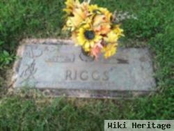 James A Riggs