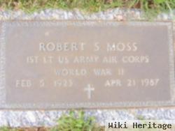 Lieut Robert S. Moss