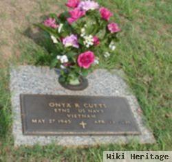 Onyx R. Cutts