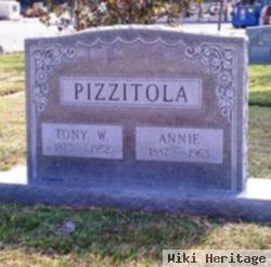 Annie Guzzardo Pizzitola