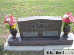 Dennis Lee Henry