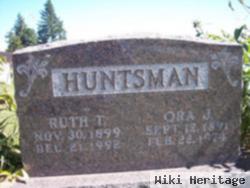 Ora John Huntsman