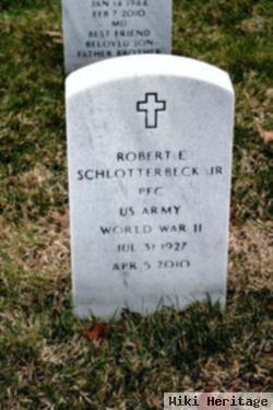 Robert E Schlotterbeck, Jr