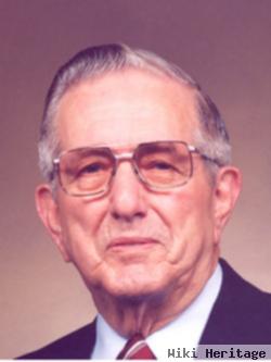 George W Kelley