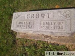 Emily E. Growt