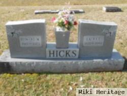 Laura L Hicks