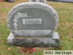 Robert J Ringer, Sr