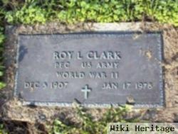 Roy L Clark, Sr