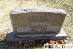 Mildred E Hoerr