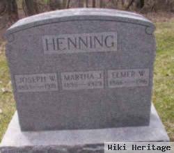 Martha J Henning