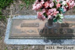 Woodrow W "babe" Wilde