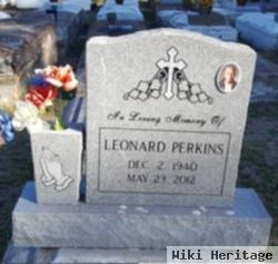 Leonard "bohogg" Perkins