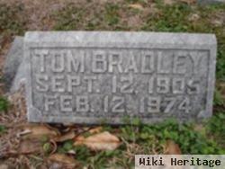 Thomas B "tom" Bradley