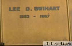 Lee D Swihart