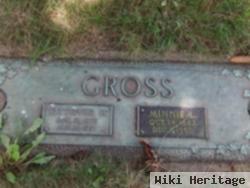 Minnie L Gross