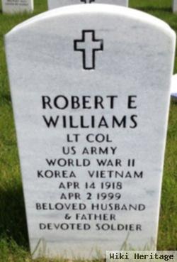 Robert E Williams