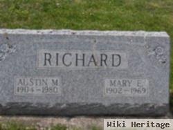 Mary E Richard