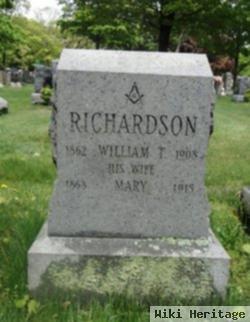 William T Richardson