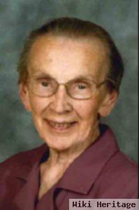 Ruth J Lefever Mellinger