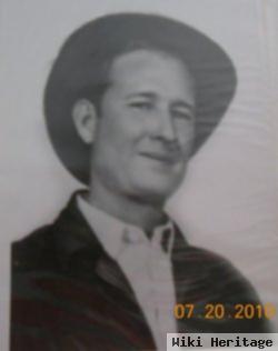 Bennie Vernon "buck" Moore Cross