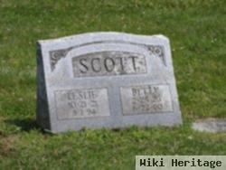 Leslie Scott