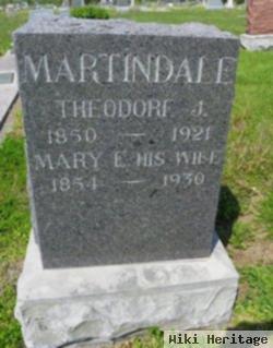 Mary E Martindale