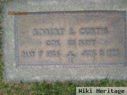 Robert L Curtis