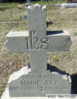 Marie Keller Ast