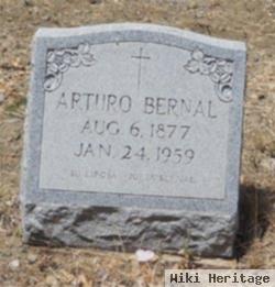 Arturo Bernal