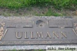 Loring F Ullmann