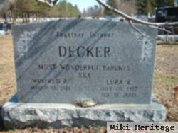 Lura E Goldsmith Decker