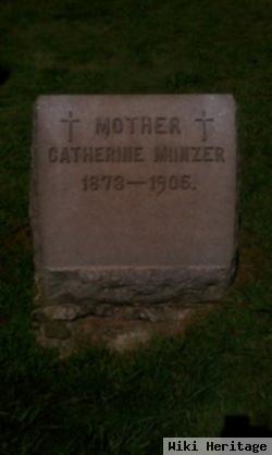 Catherine Minzer