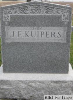 Joe E. Kuipers
