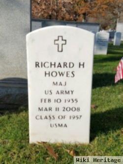 Maj Richard H. Howes